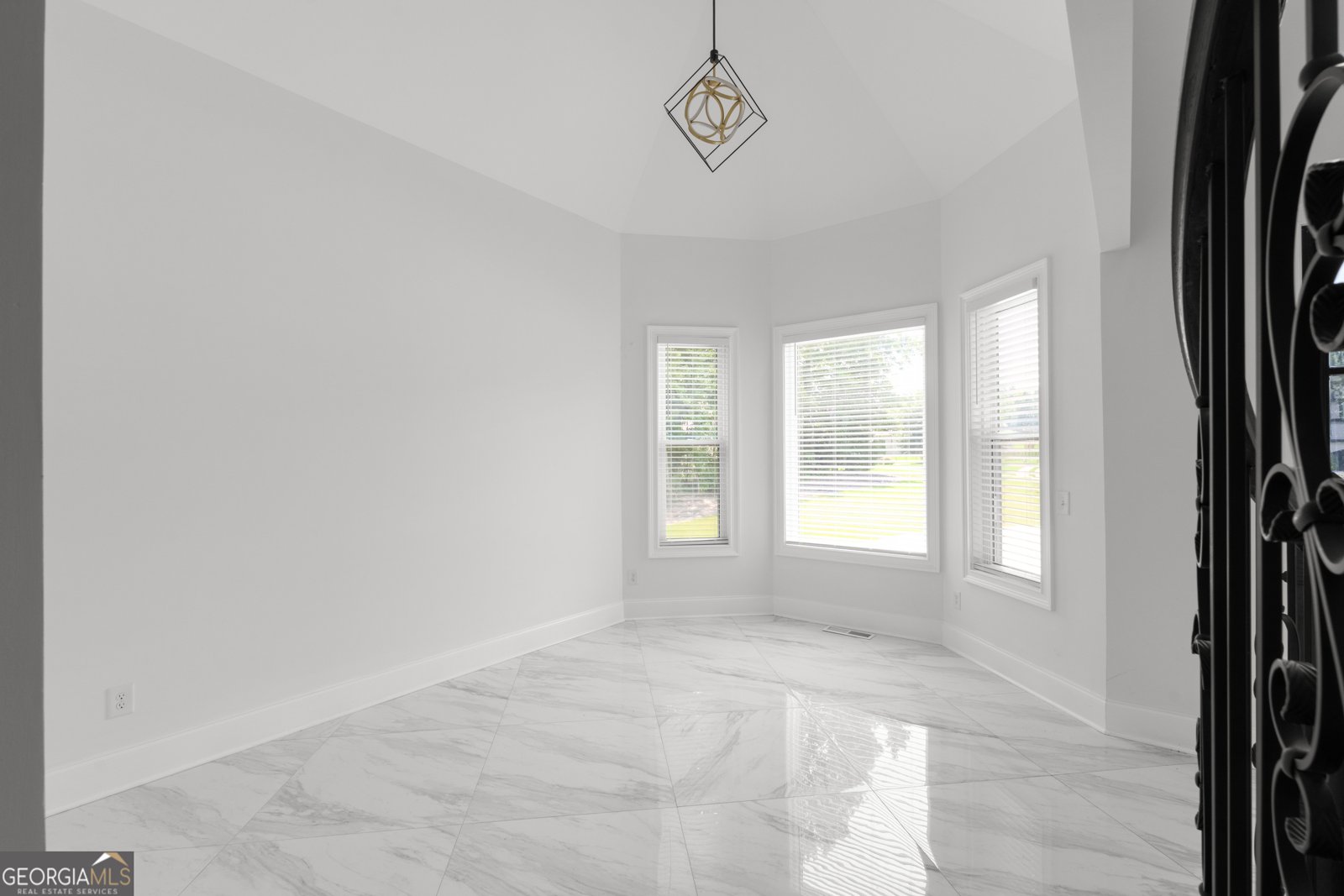 381 Vicki Lane Stockbridge - Photo 7