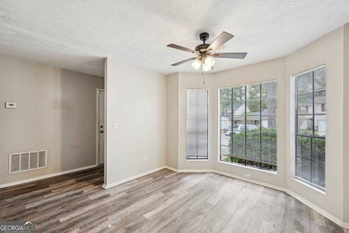 703 Pine Tree Trail Atlanta - Photo 7