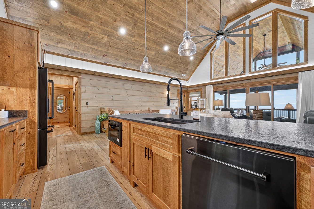 401 Kittatinny Drive Mineral Bluff - Photo 13