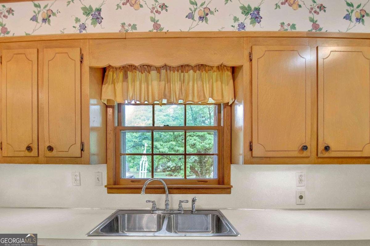 5597 Bob White Circle Lilburn - Photo 12
