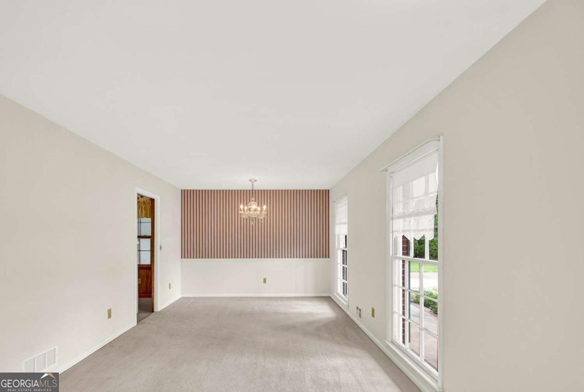 5597 Bob White Circle Lilburn - Photo 7