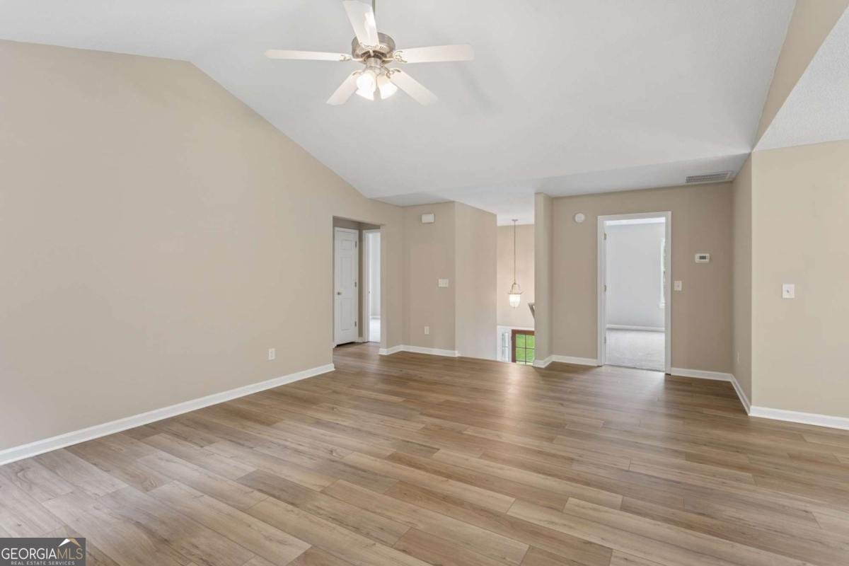 785 Pinewood Drive Marietta - Photo 10