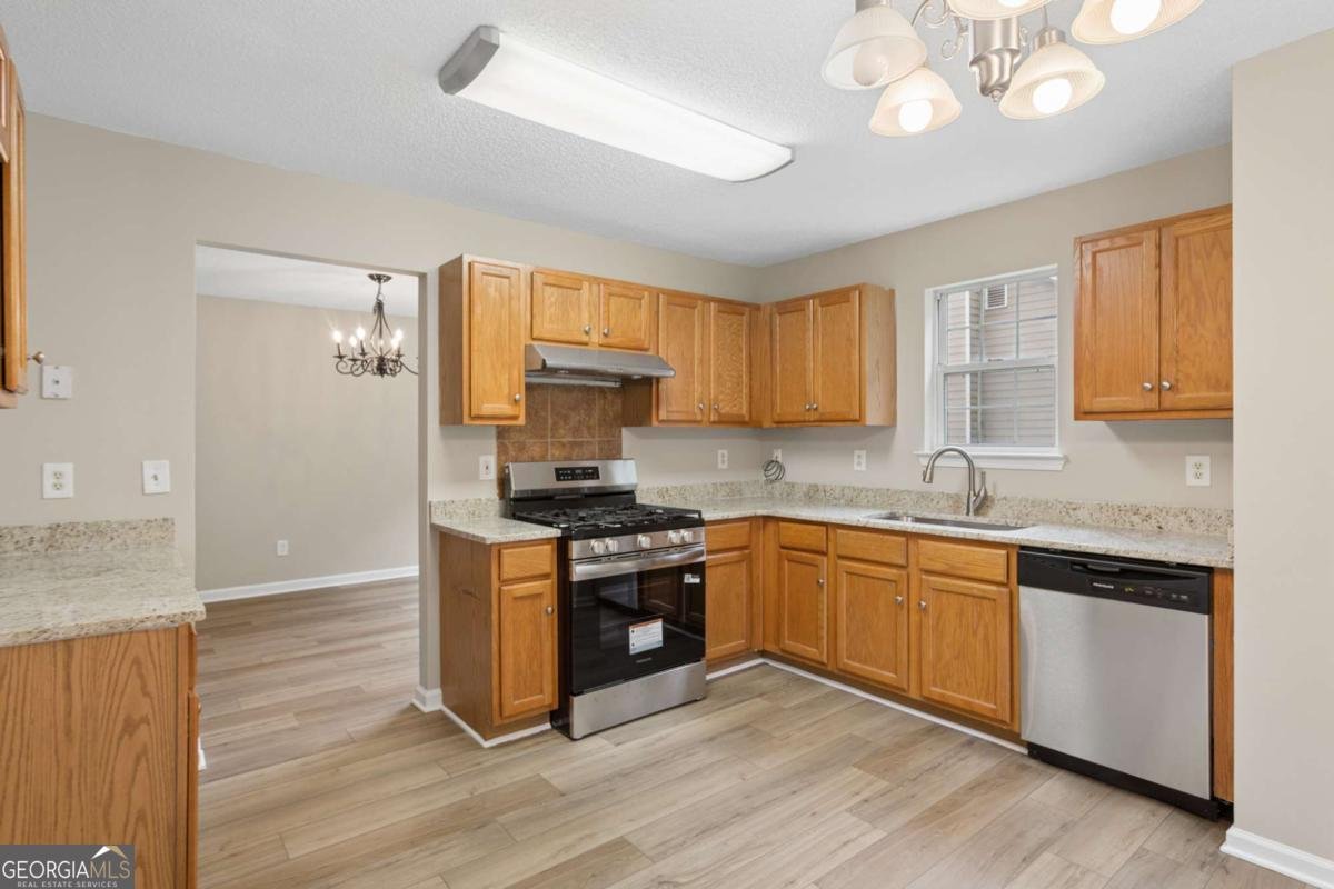 785 Pinewood Drive Marietta - Photo 14