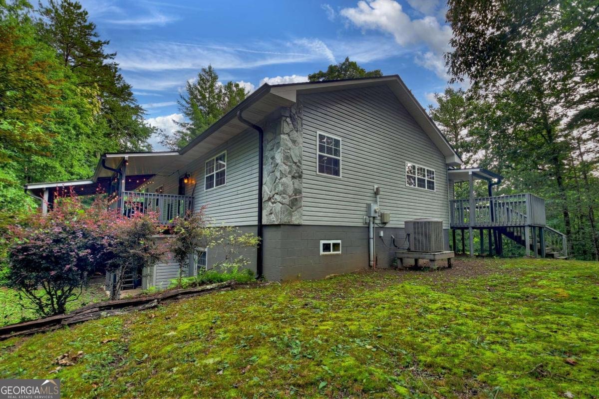 387 Ruby Lane Mineral Bluff - Photo 11