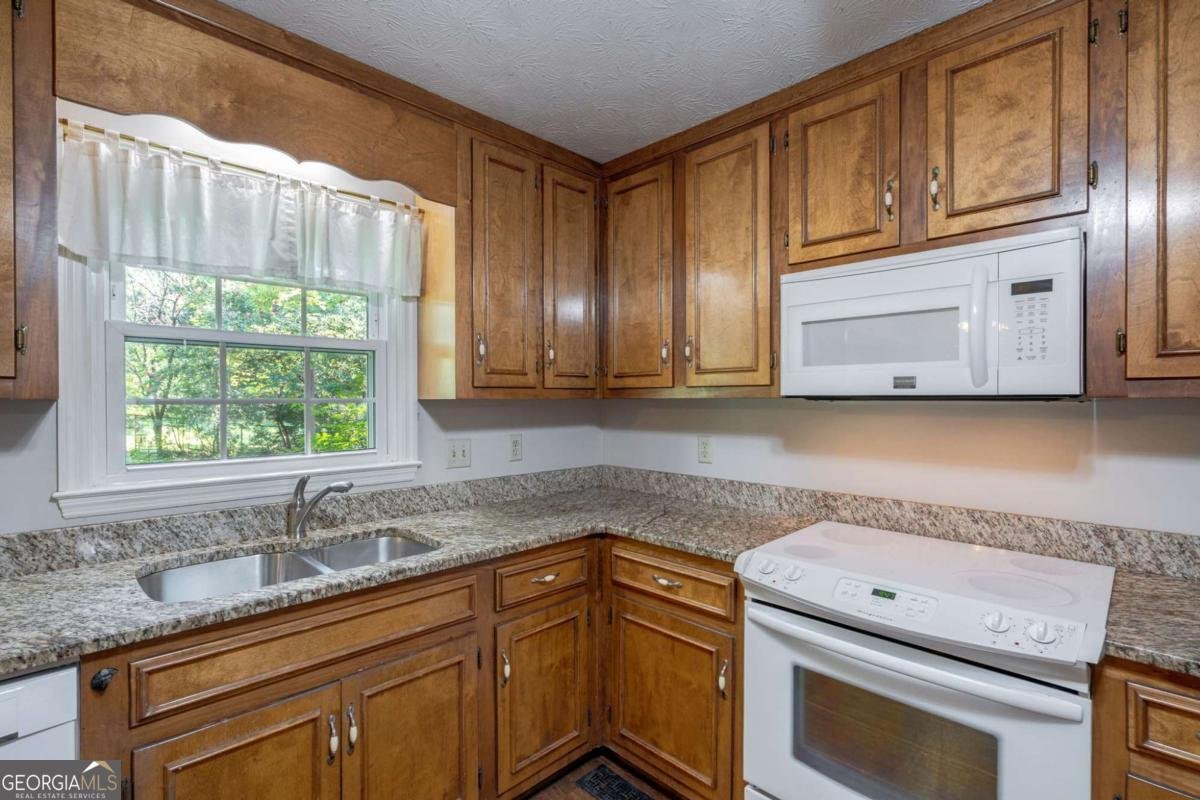 1161 Windsor Drive Watkinsville - Photo 13