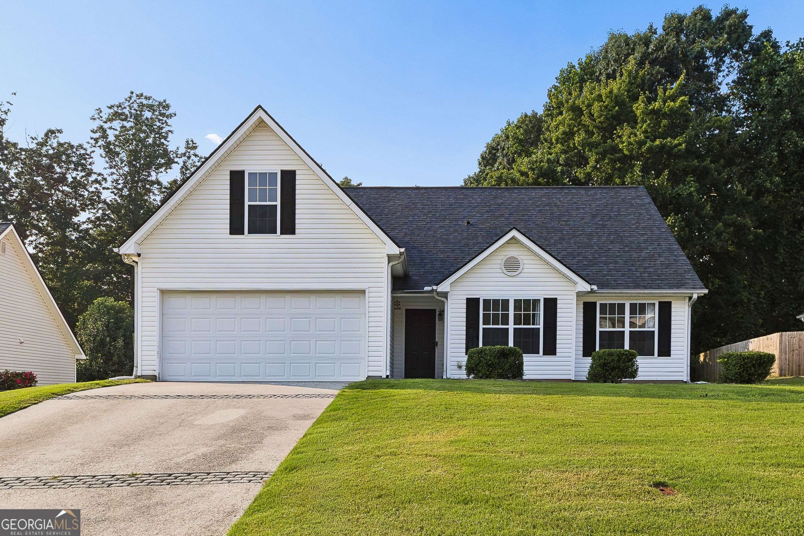 3752 Chesapeake Trace Lane Flowery Branch - main photo