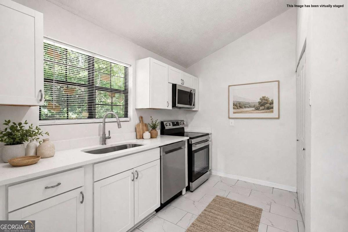 846 Martin Road Stone Mountain - Photo 8