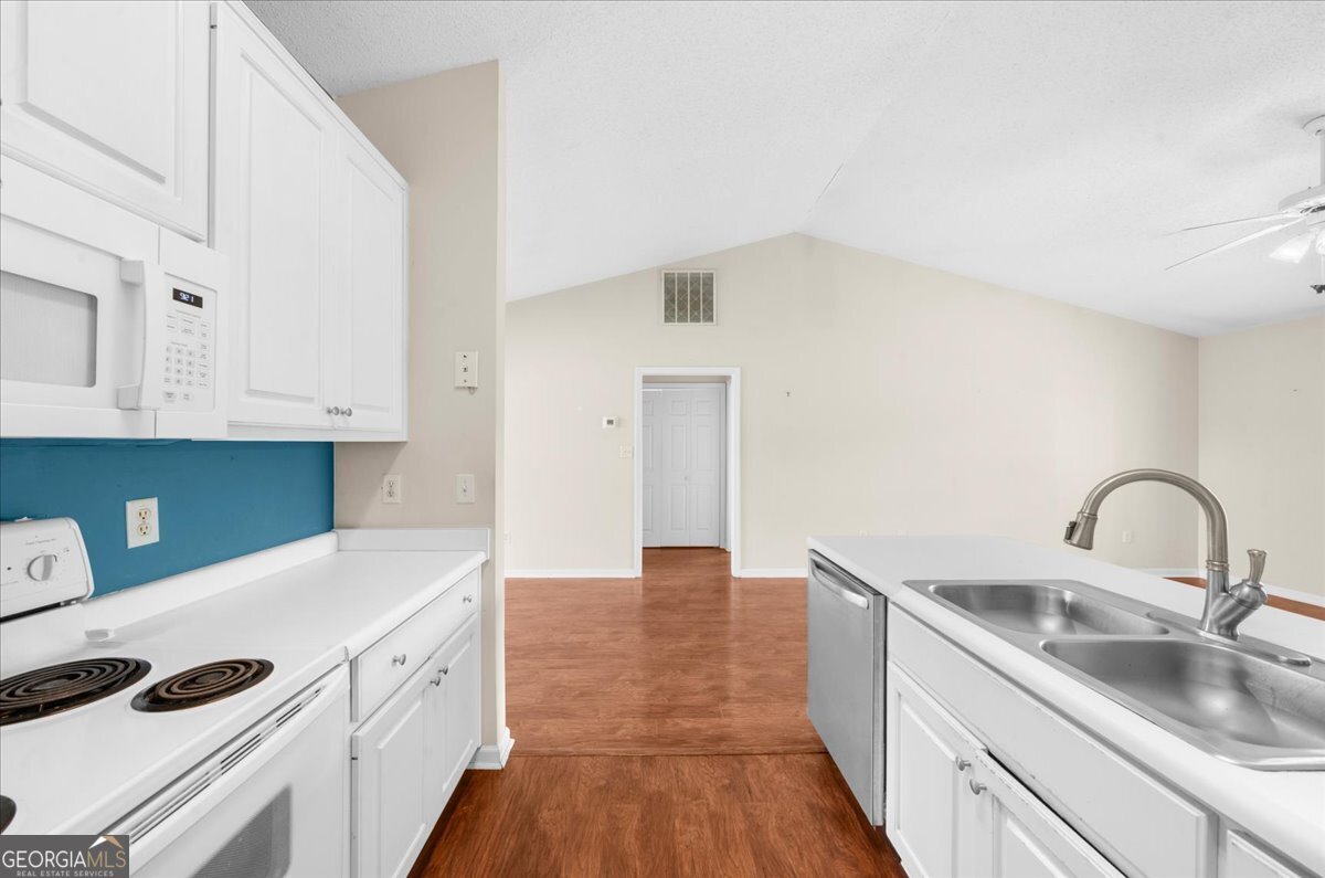 3033 Bentley Park Circle Gainesville - Photo 13