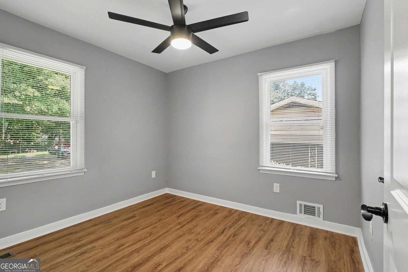 208 Silver Springs Circle Atlanta - Photo 7