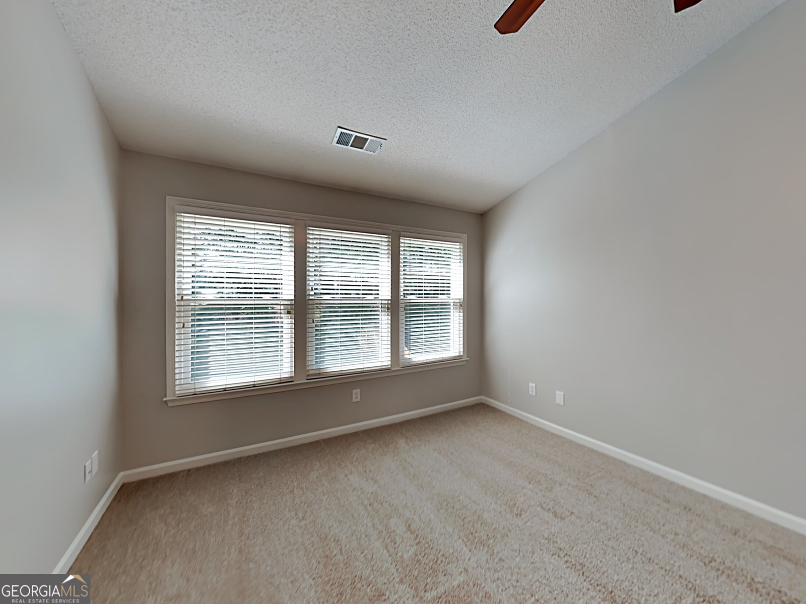 1627 Heyford Circle Kennesaw - Photo 11