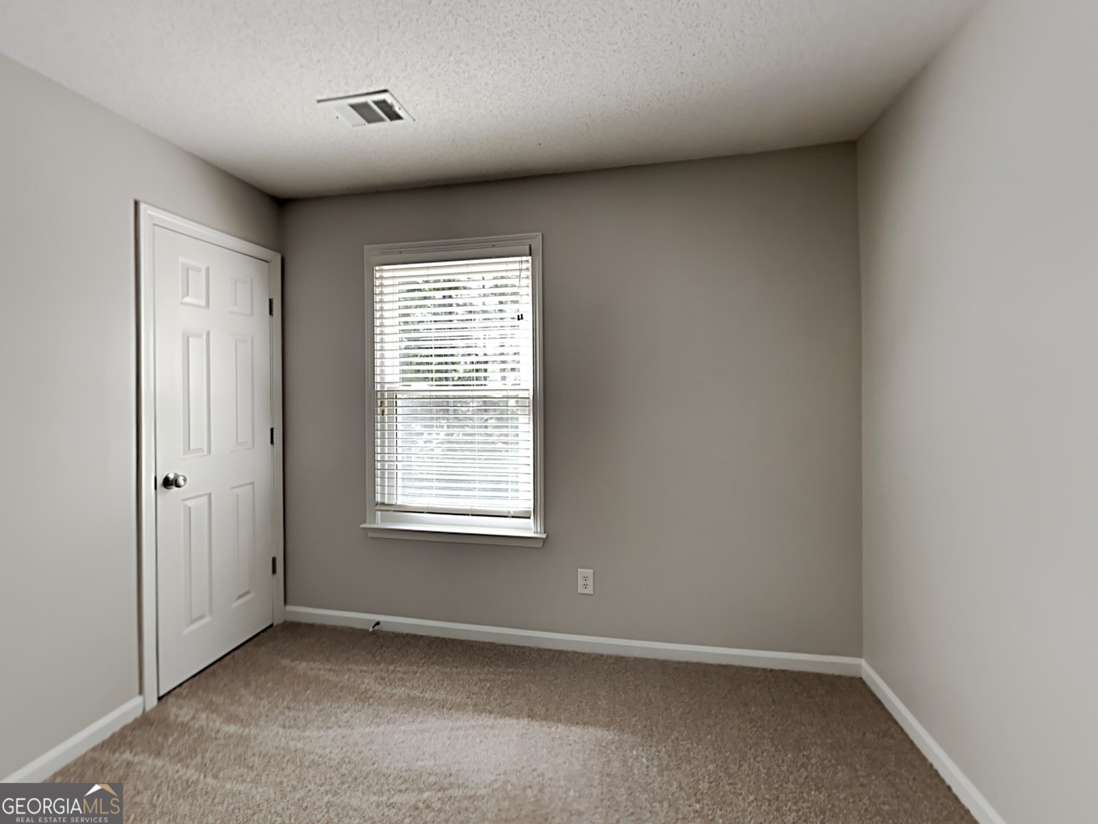1627 Heyford Circle Kennesaw - Photo 12