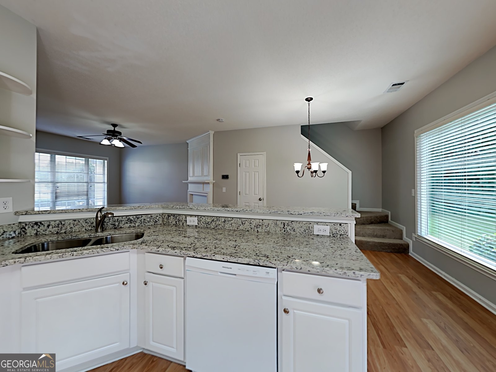 1627 Heyford Circle Kennesaw - Photo 6