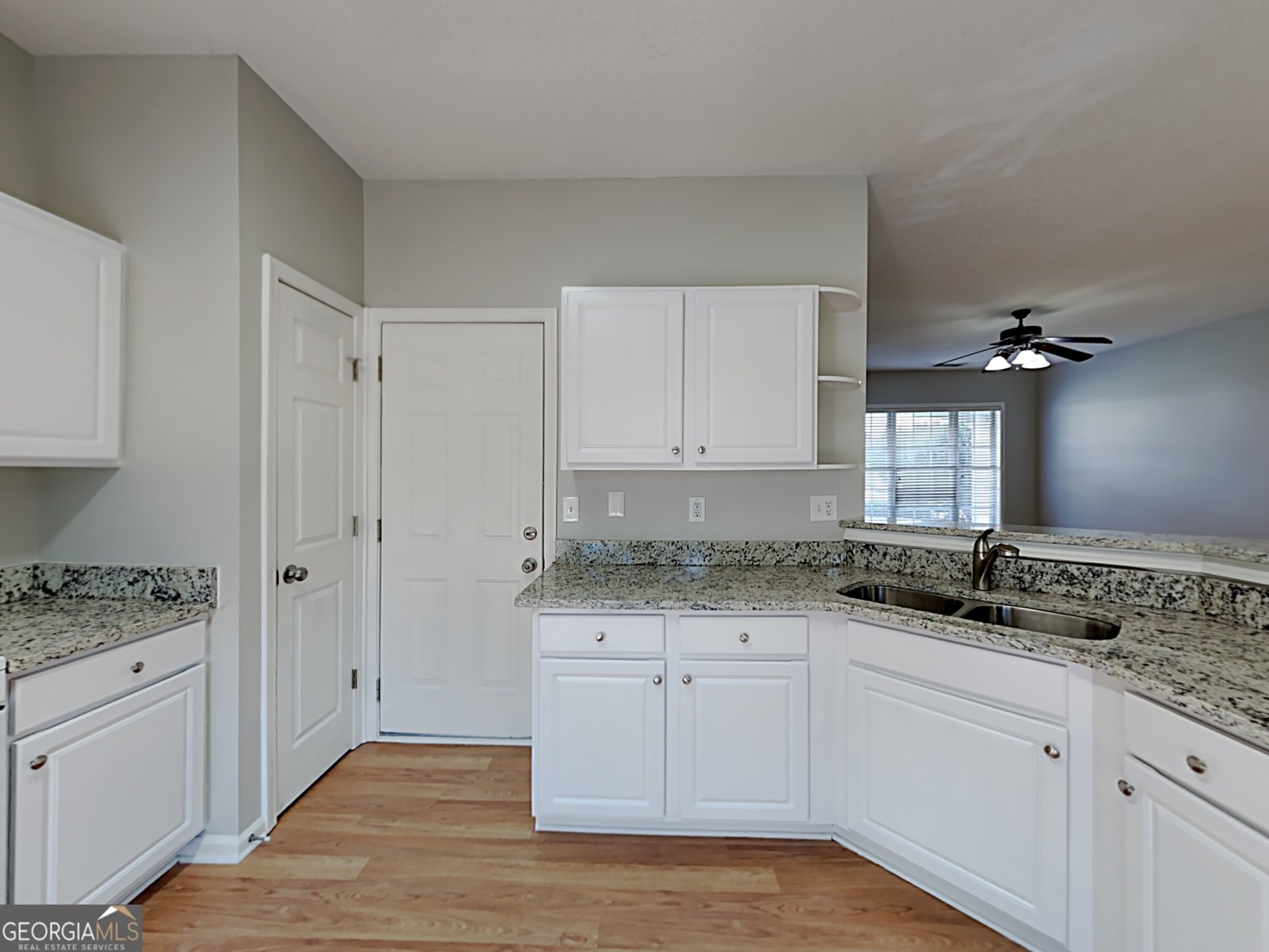 1627 Heyford Circle Kennesaw - Photo 7