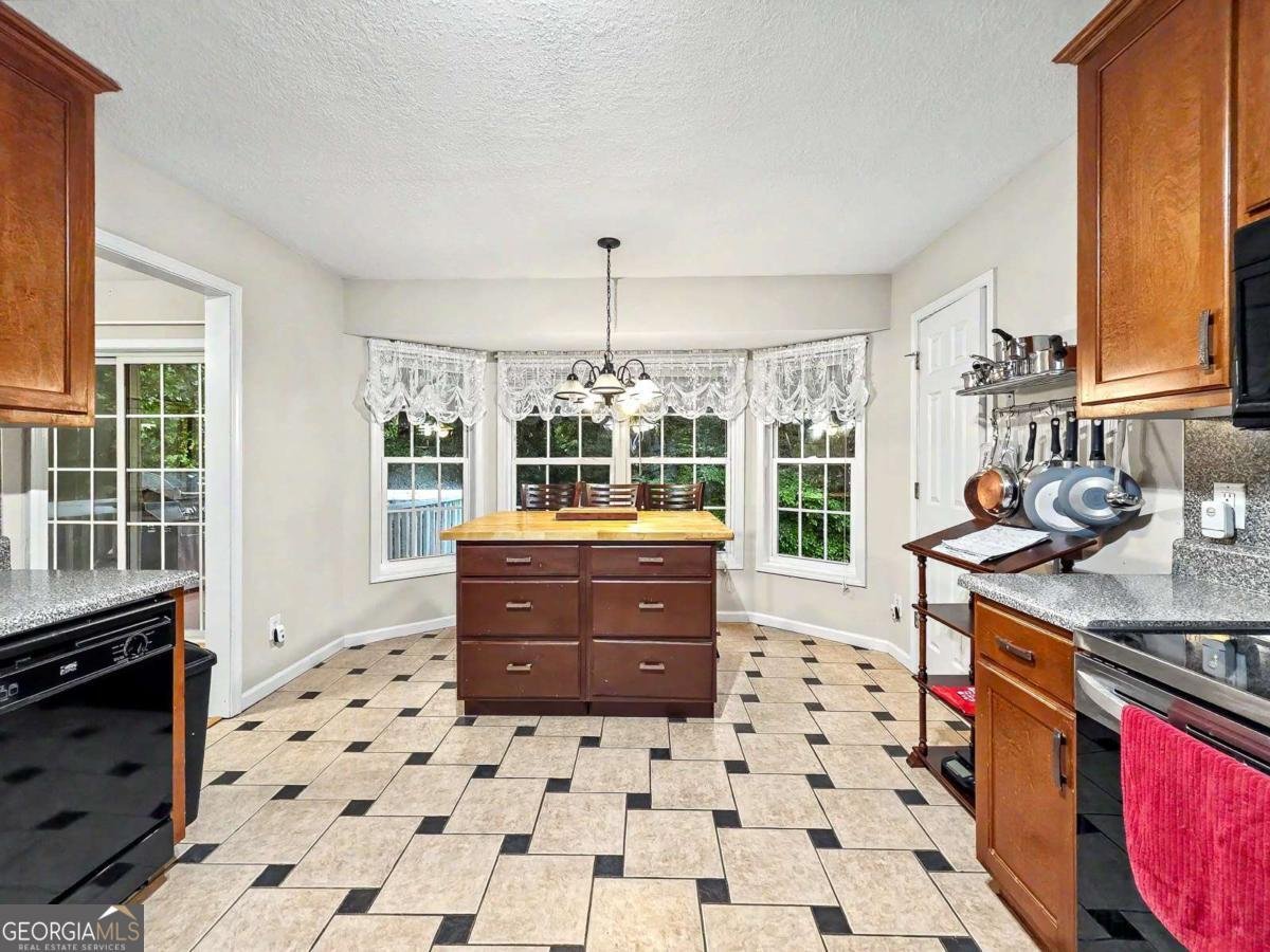 7815 Dogwood Trail Murrayville - Photo 11