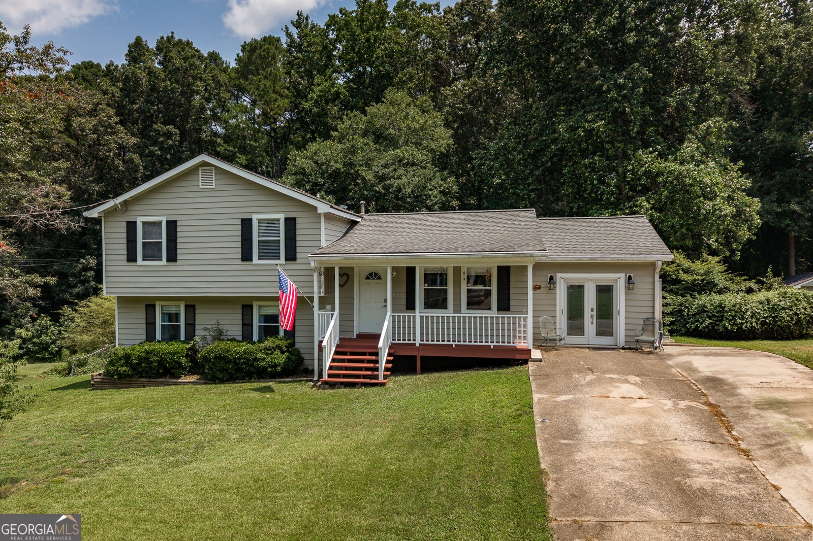 2665 Oak Log Way Buford - main photo