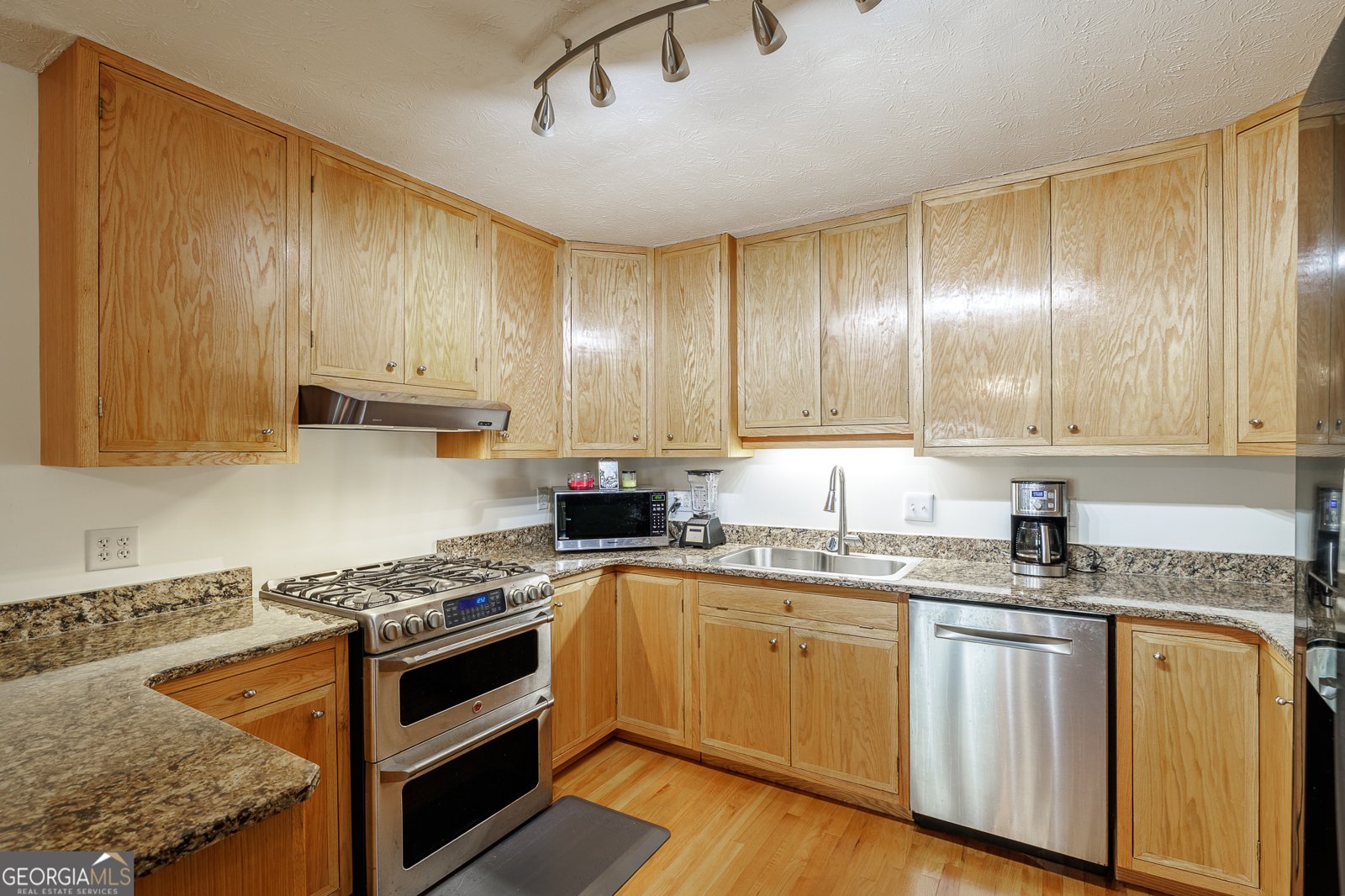 2665 Oak Log Way Buford - Photo 9