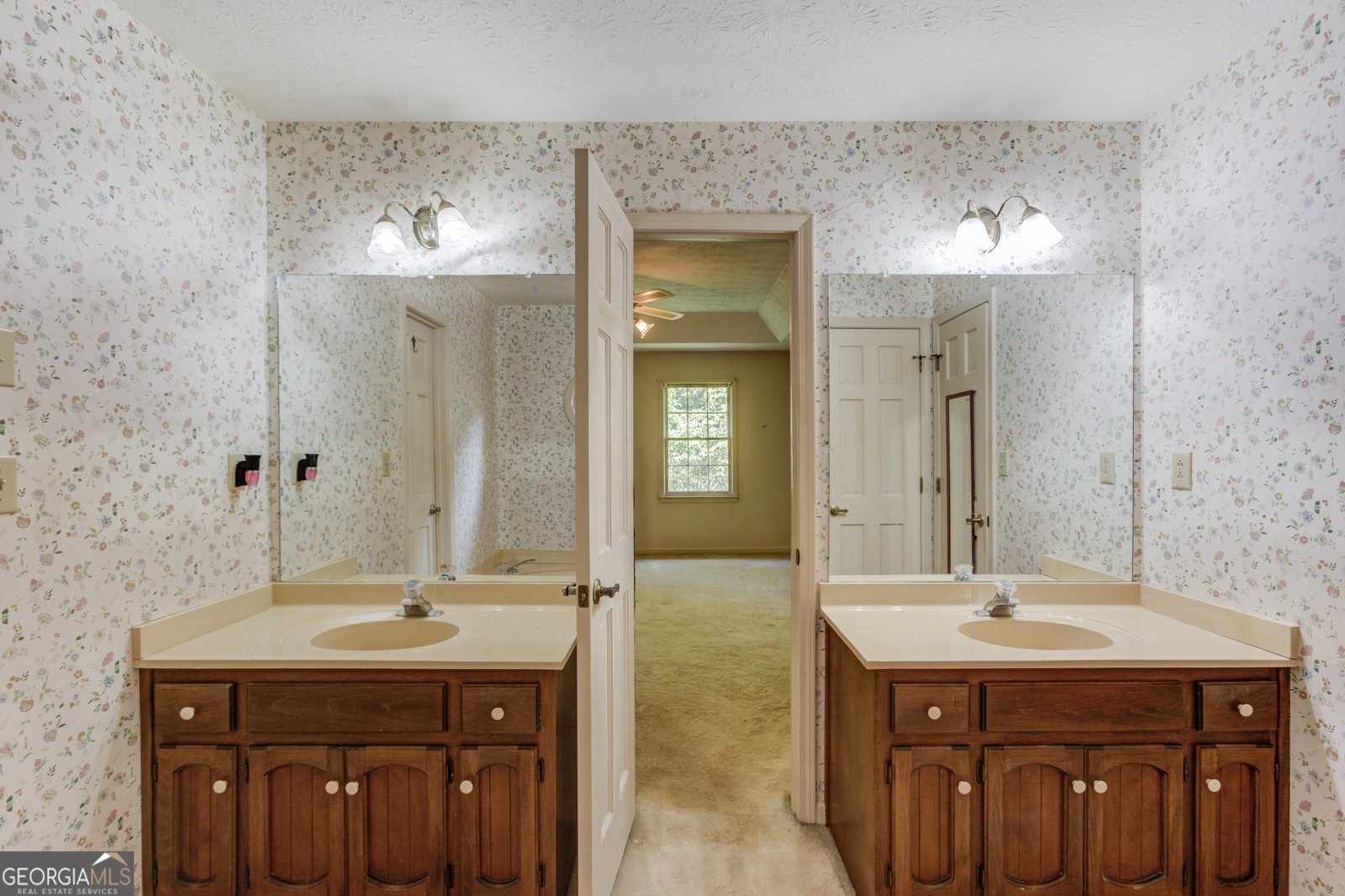 4948 Woodfall Drive Lilburn - Photo 19