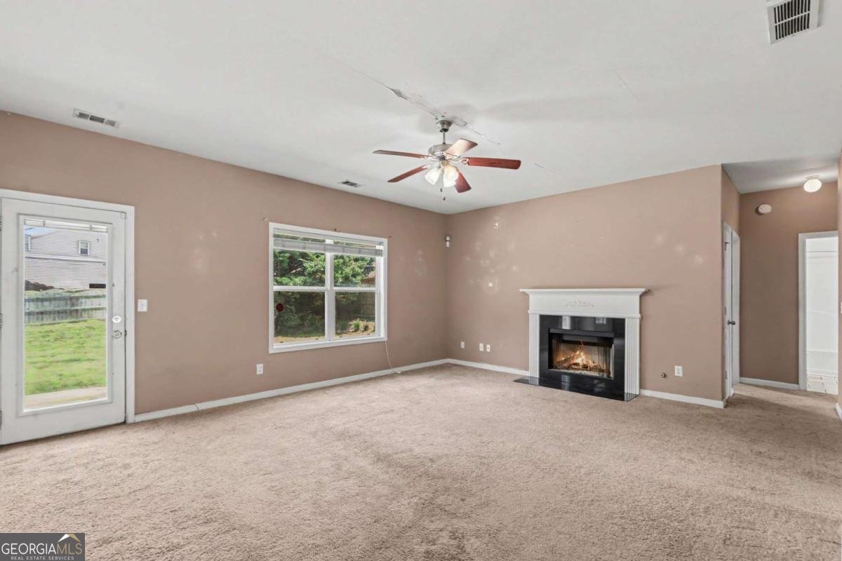 7969 Hawks Nest Trail Lithia Springs - Photo 8
