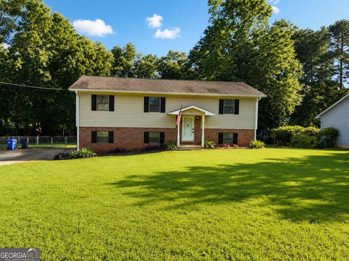 209 Ridge Run Stockbridge - main photo