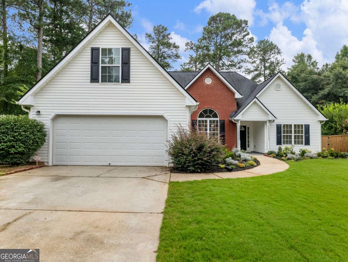 835 Winding Grove Lane Loganville - main photo