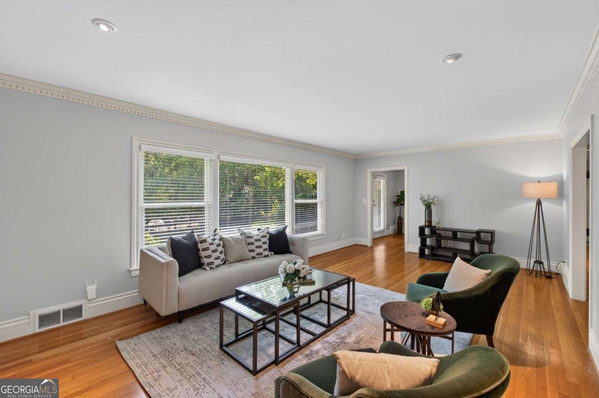 1040 Lindridge Drive Atlanta - Photo 10