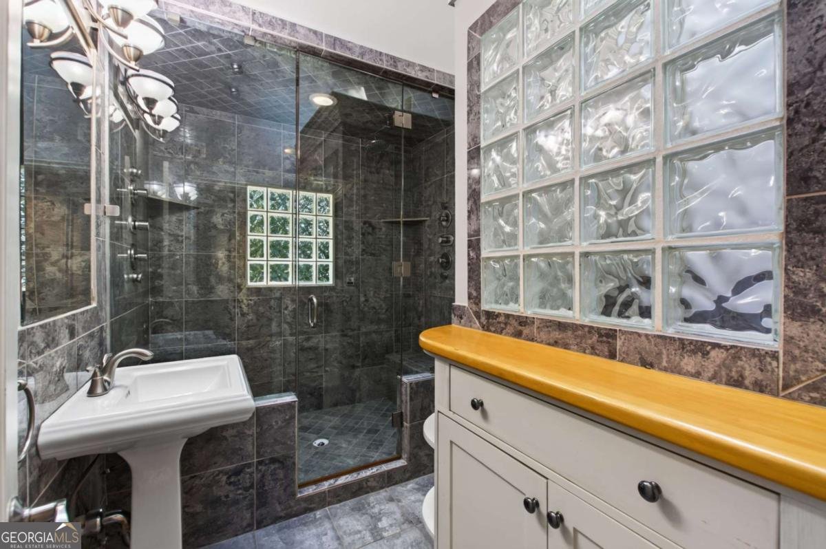 1040 Lindridge Drive Atlanta - Photo 35
