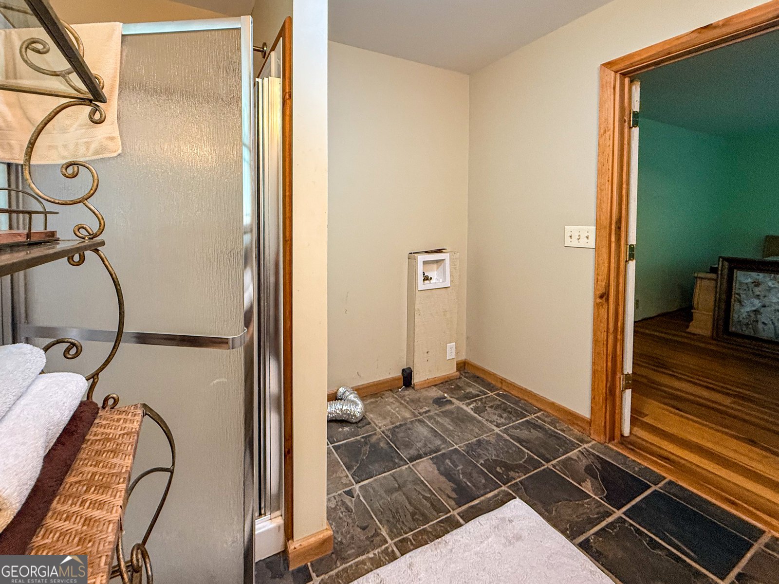 1101 River Road Cleveland - Photo 22