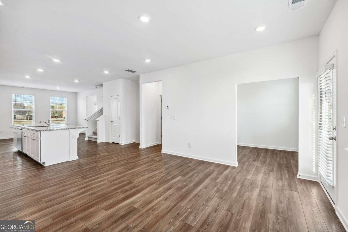 33 Constitution Avenue Pendergrass - Photo 8