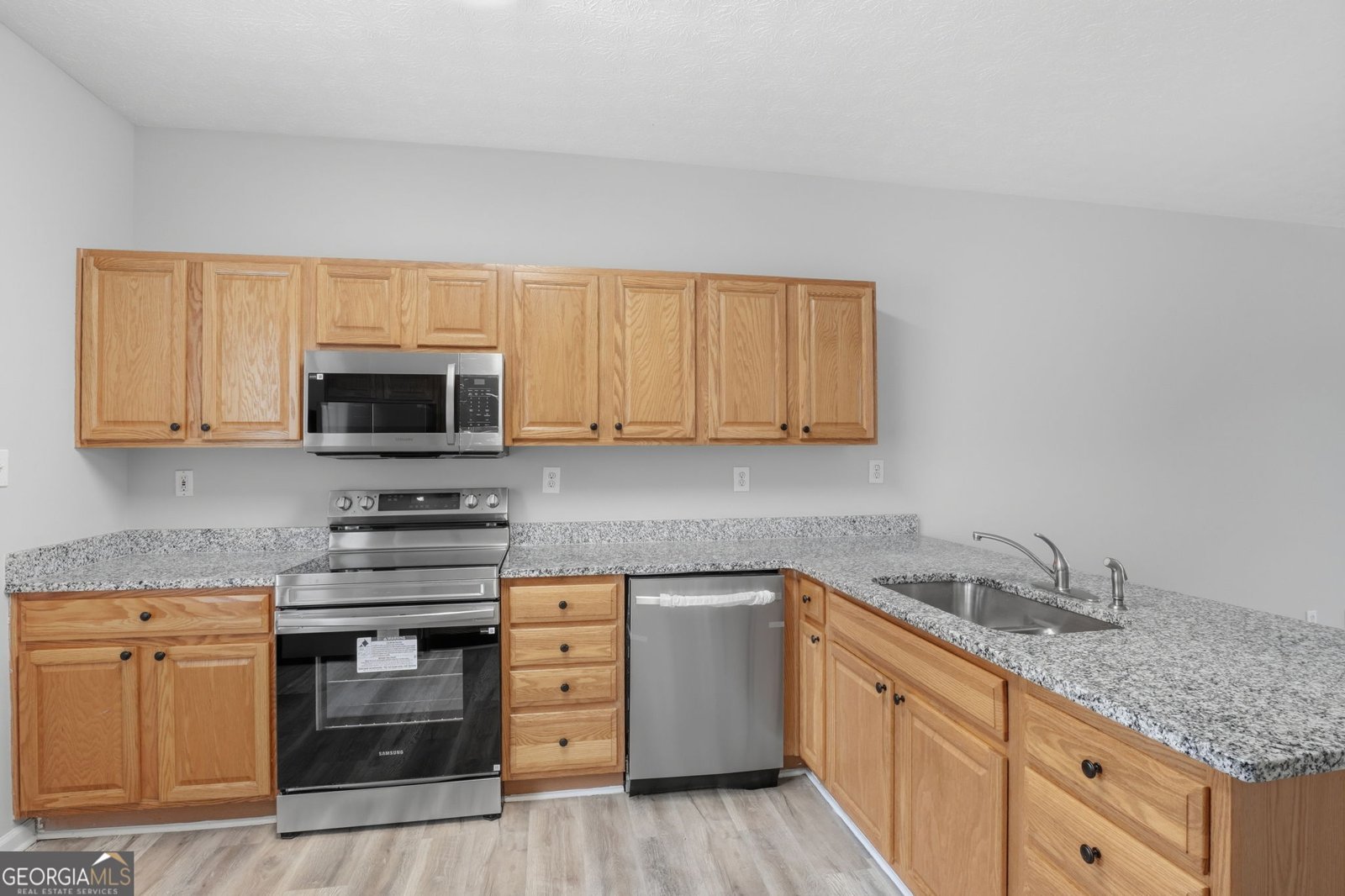 4210 Oakwood Road Oakwood - Photo 6