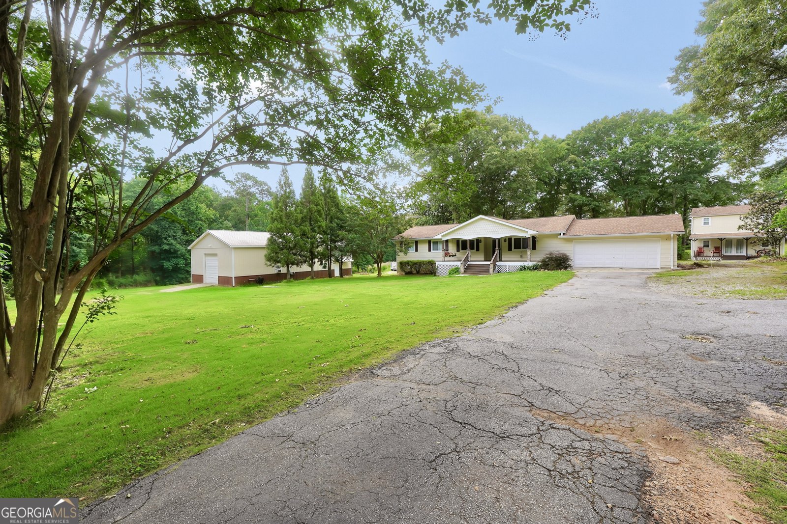122 Knight Road McDonough - main photo
