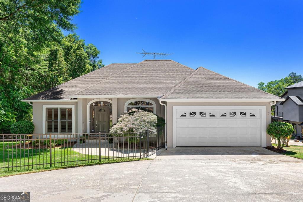166 Knox Circle Lavonia - main photo