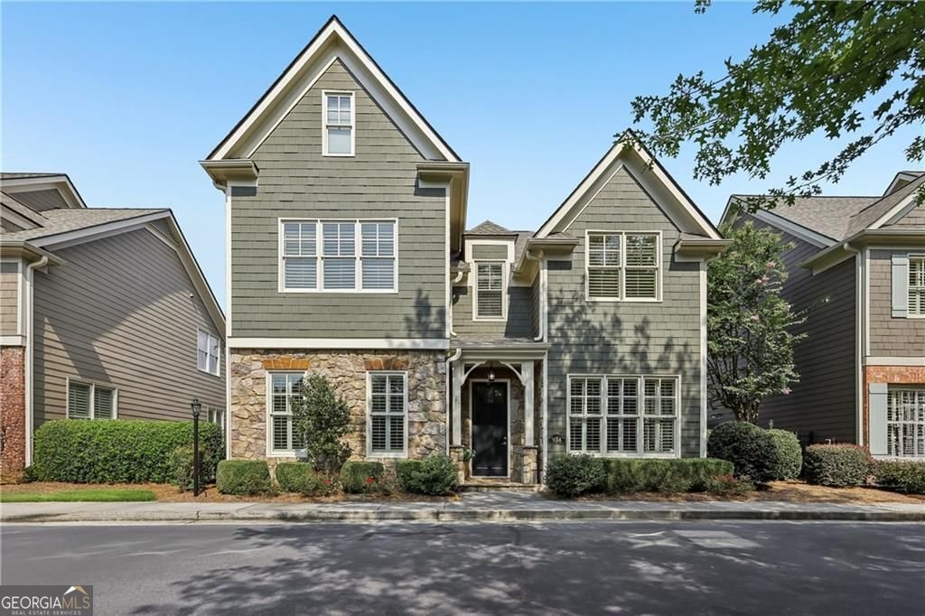 934 Grey Village Circle Marietta - main photo