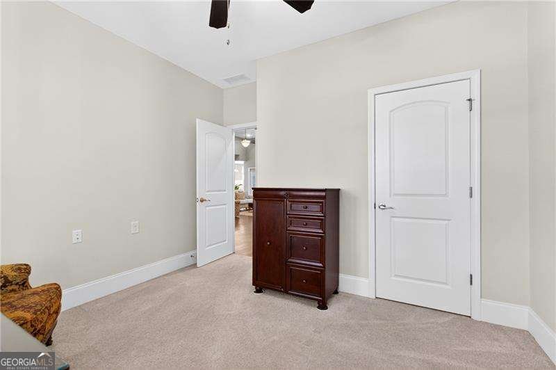 527 Margaret Lane Woodstock - Photo 8