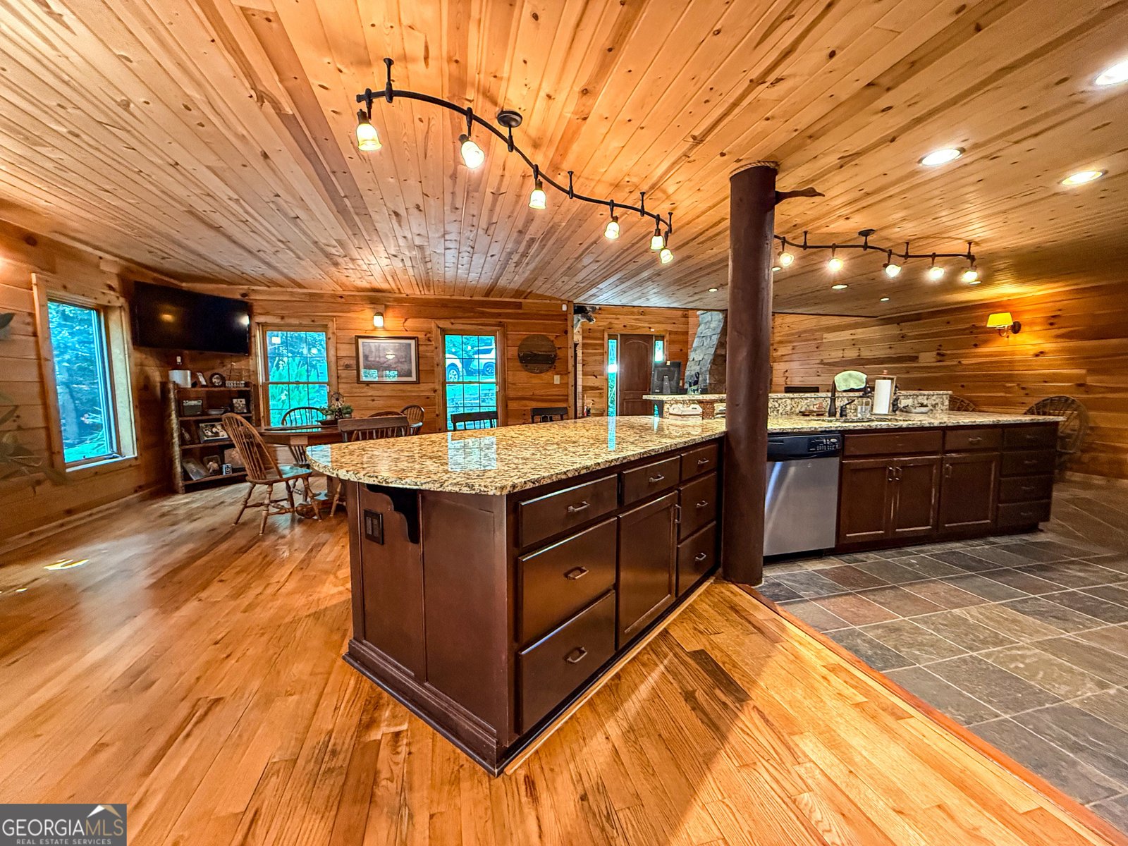 187 Still Water Way Demorest - Photo 14