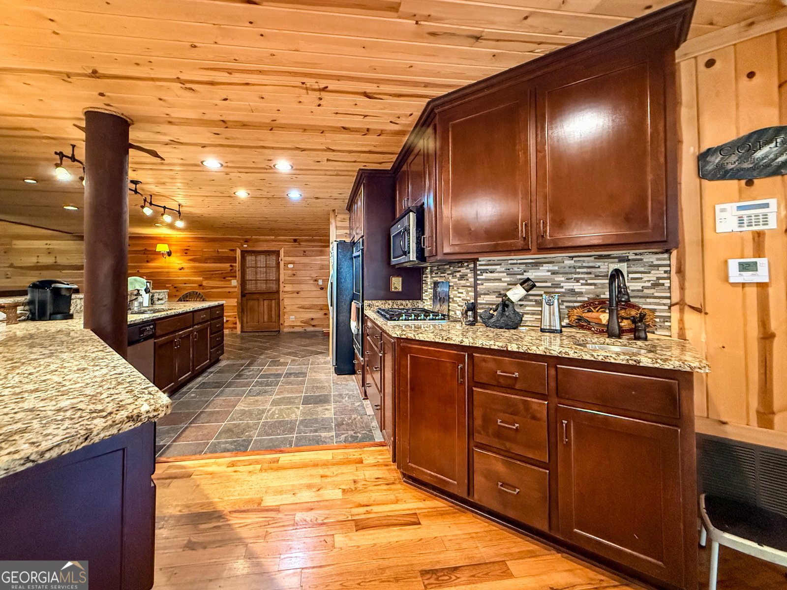 187 Still Water Way Demorest - Photo 15