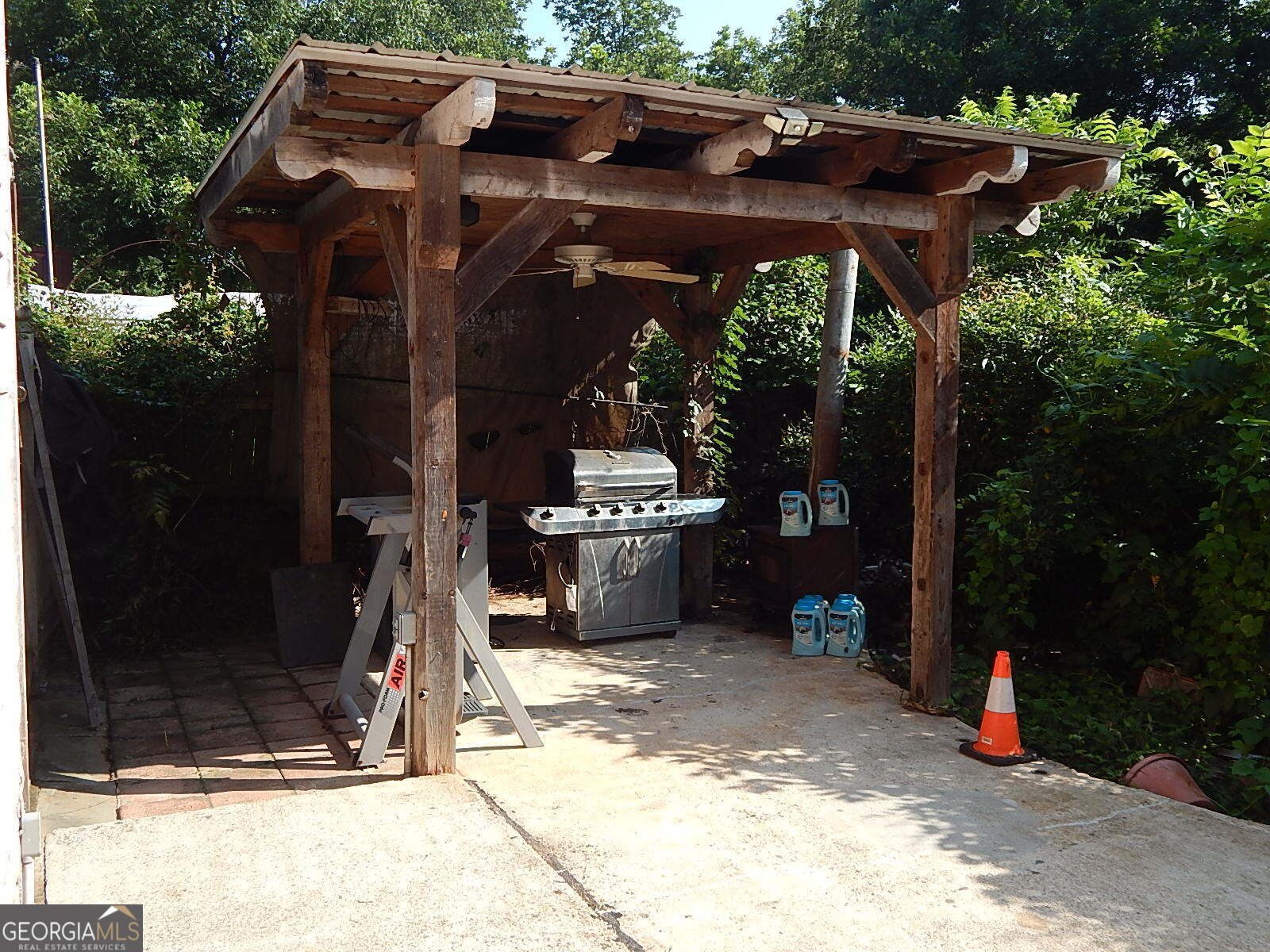 Photo 3