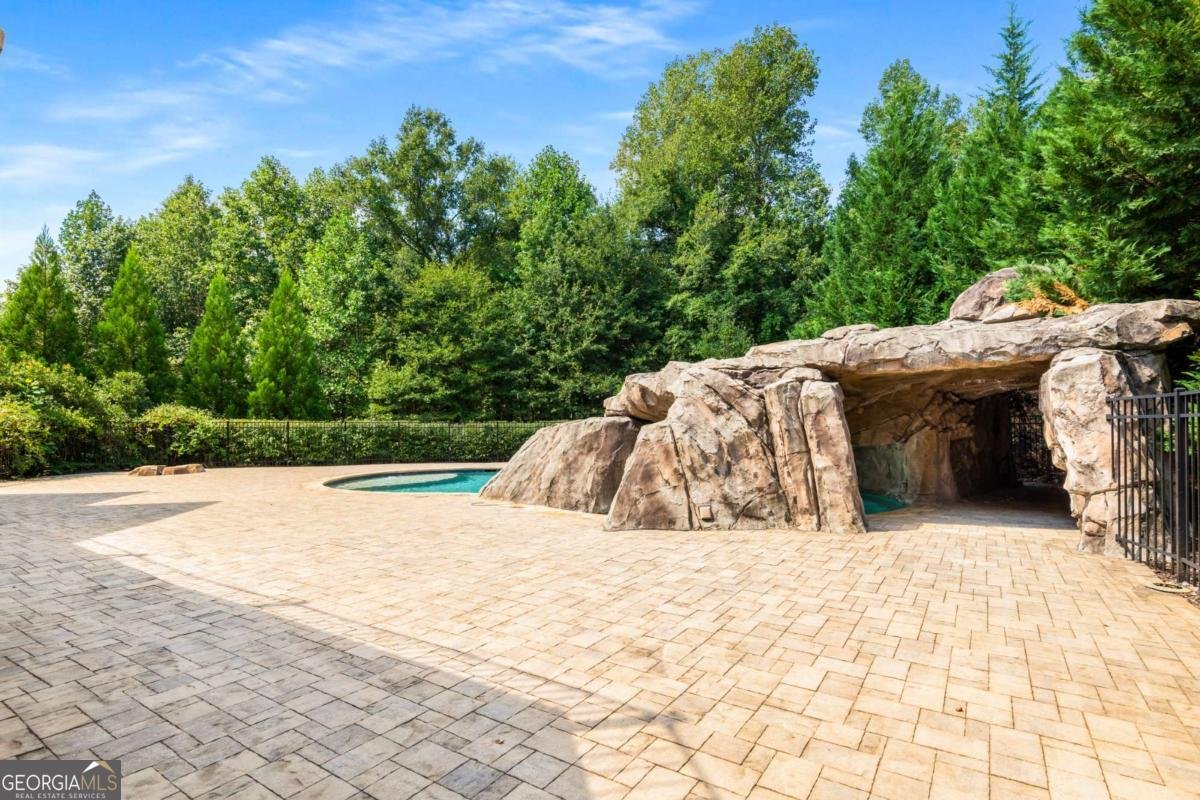 2340 Thisel Down Drive Statham - Photo 94