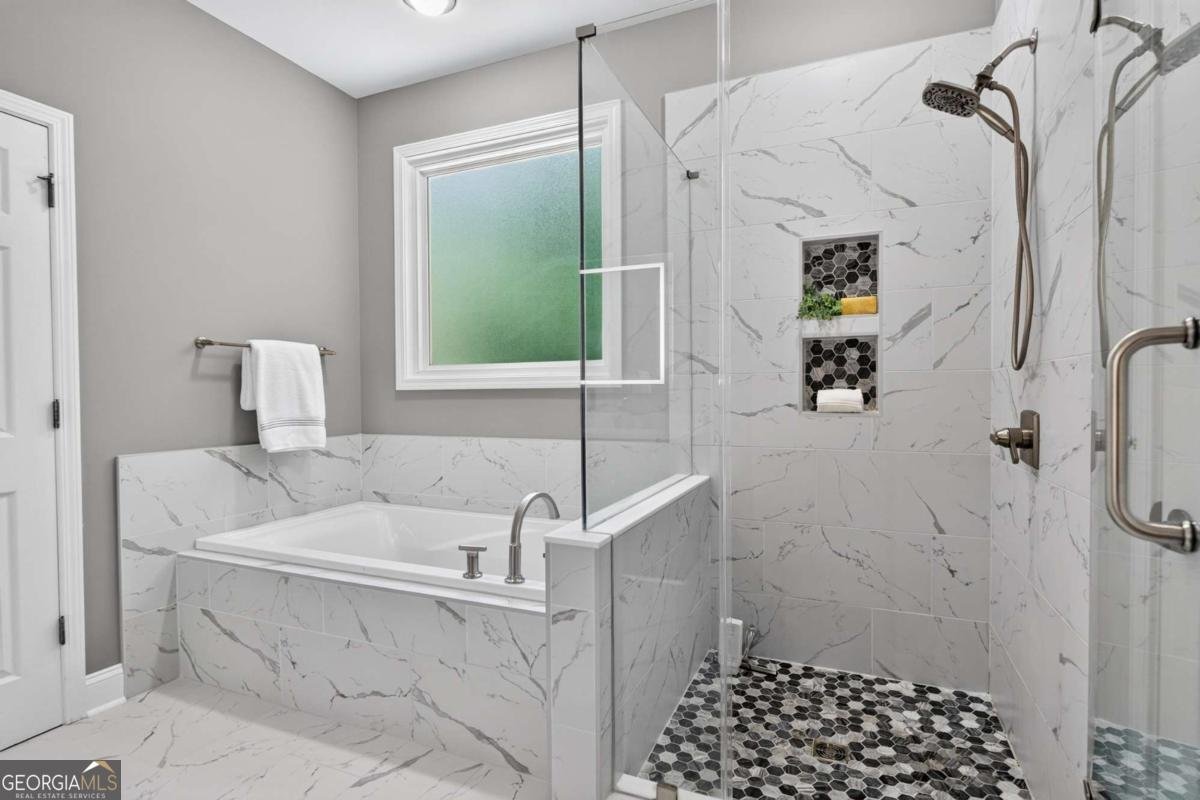 6615 Marlow Drive Cumming - Photo 29