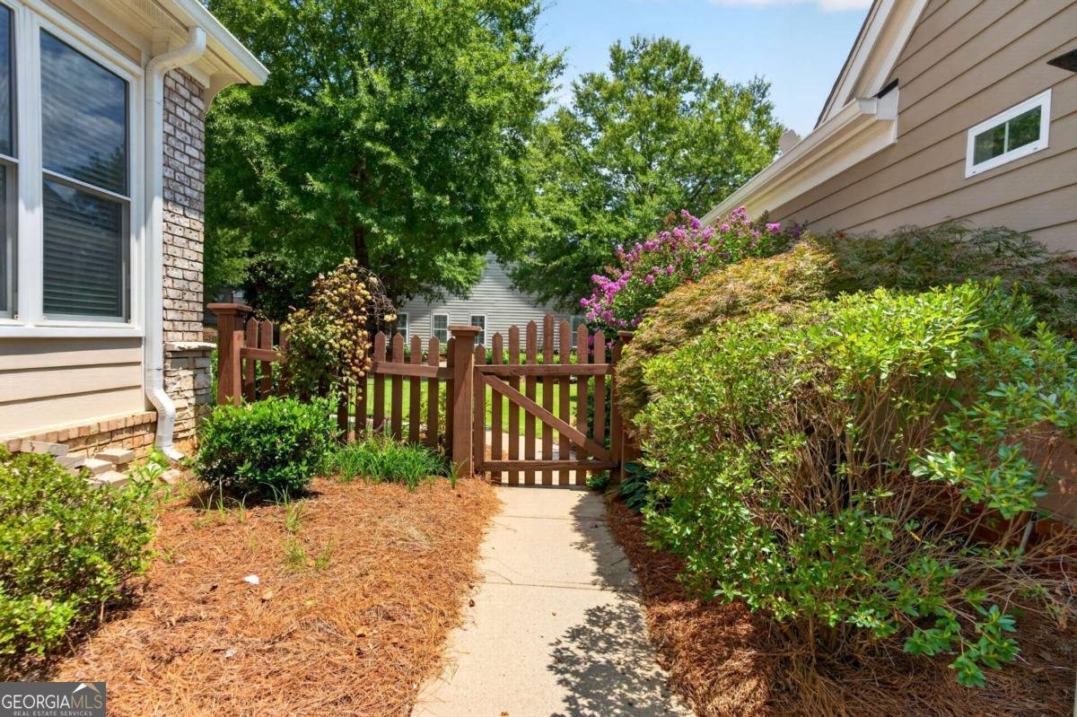6615 Marlow Drive Cumming - Photo 43
