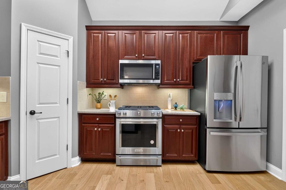 6615 Marlow Drive Cumming - Photo 8