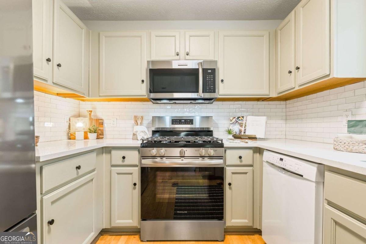 3281 Avensong Village Circle Milton - Photo 13