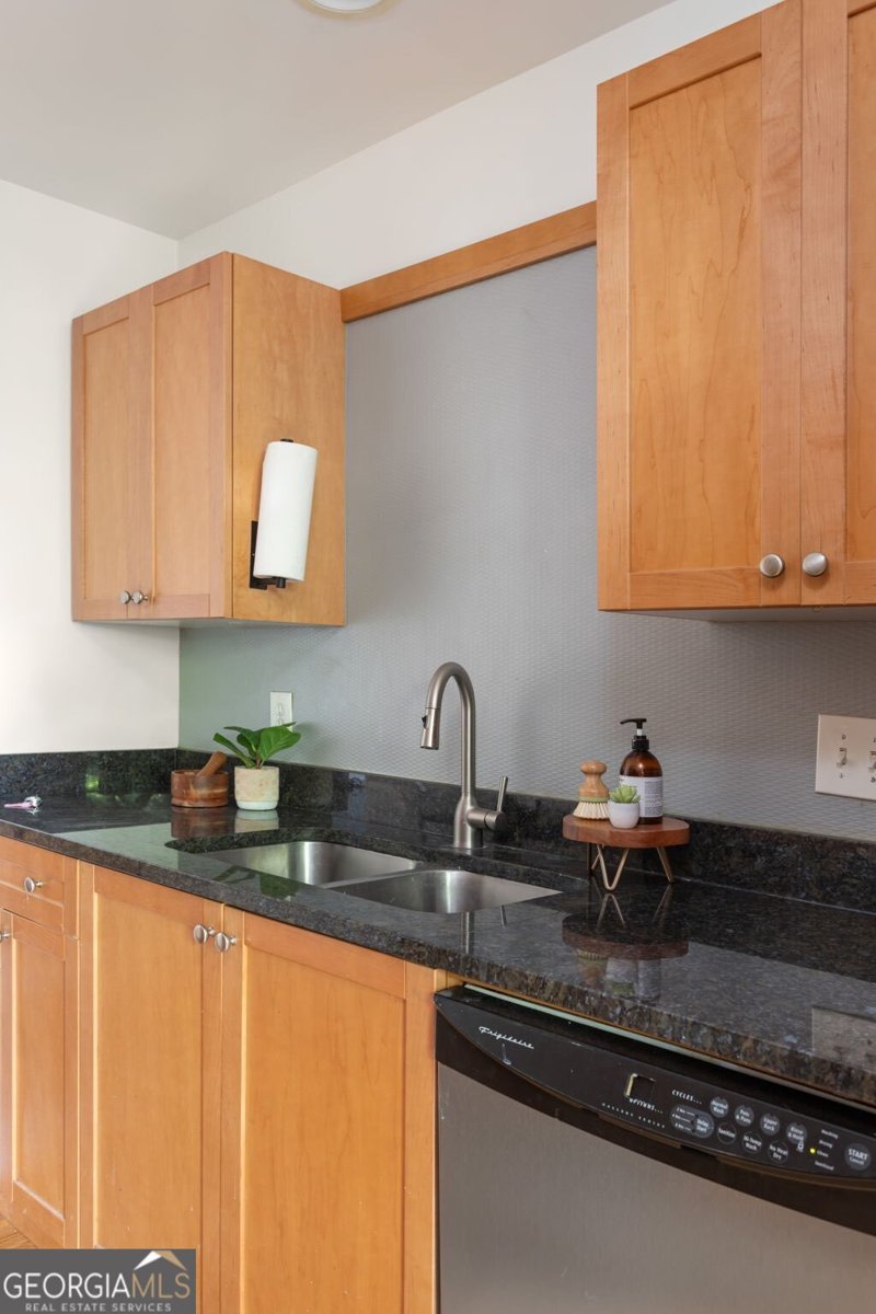 2023 Oakview Road Atlanta - Photo 7