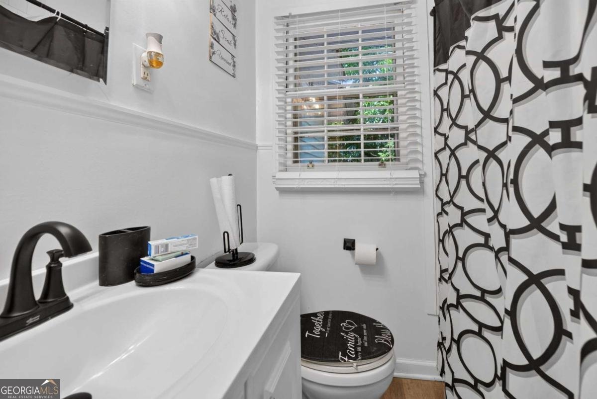 2727 Humphries Street East Point - Photo 14