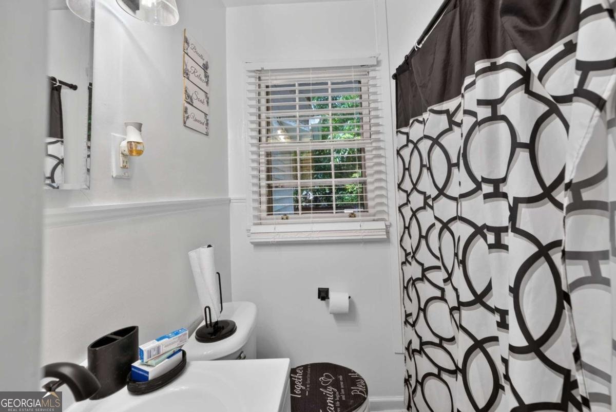 2727 Humphries Street East Point - Photo 15