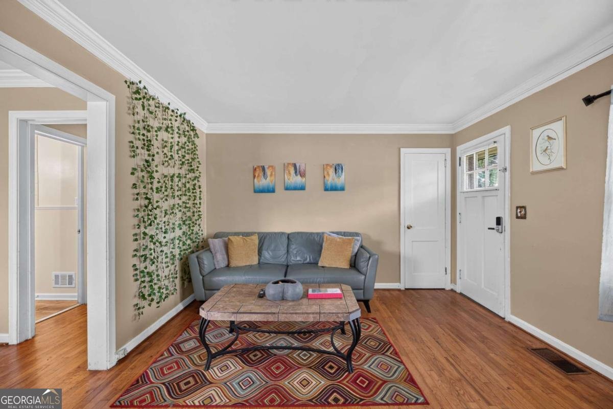 2727 Humphries Street East Point - Photo 6