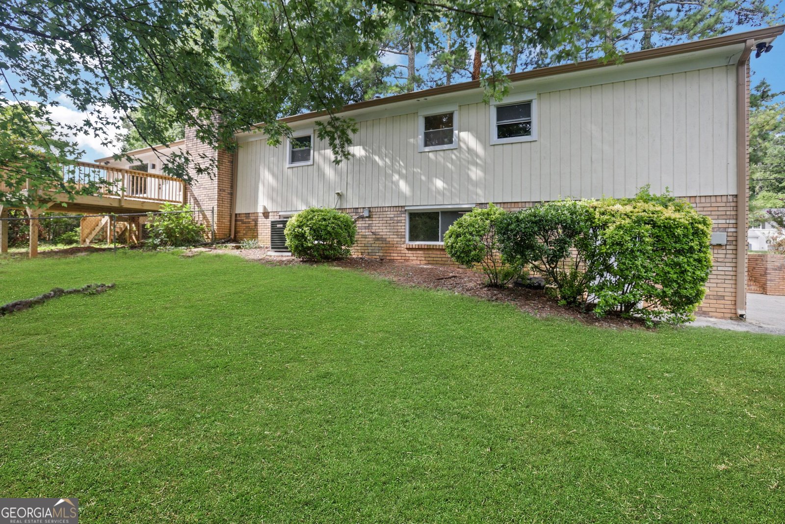 3341 Camelot Drive Marietta - Photo 10