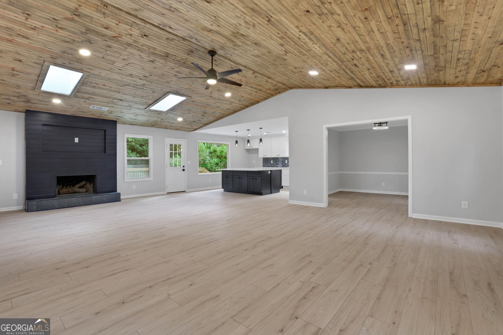 3341 Camelot Drive Marietta - Photo 13