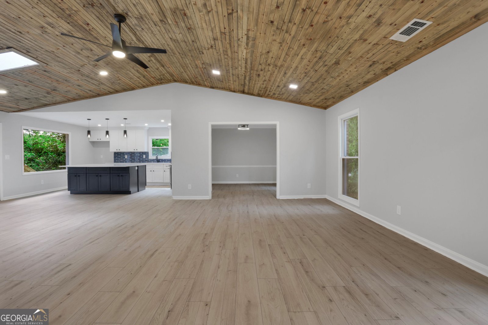 3341 Camelot Drive Marietta - Photo 14