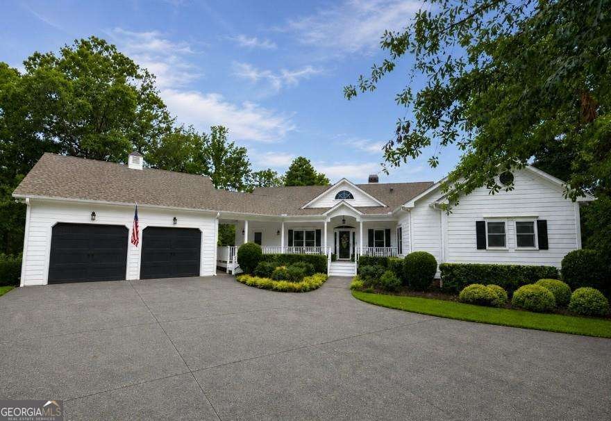 7554 Heardsville Circle Cumming - main photo