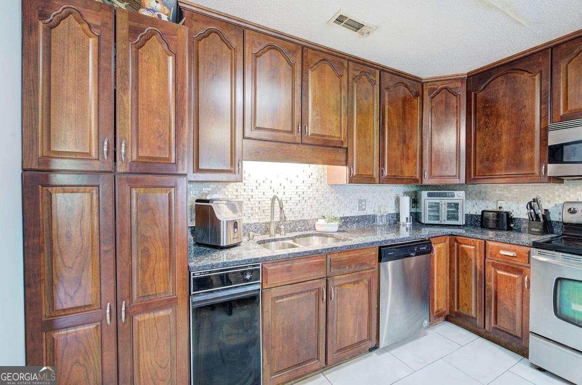 272 Mount Vernon Drive Calhoun - Photo 12